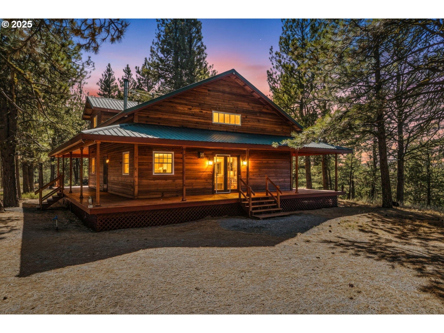 20779 Bear Gulch Road Canyon City, OR 97820 - Photo 3 of 35 a front view of a house