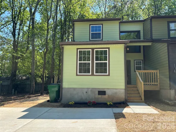 $2,000 | 6211 Spanish Oak Road, Charlotte, NC 28227