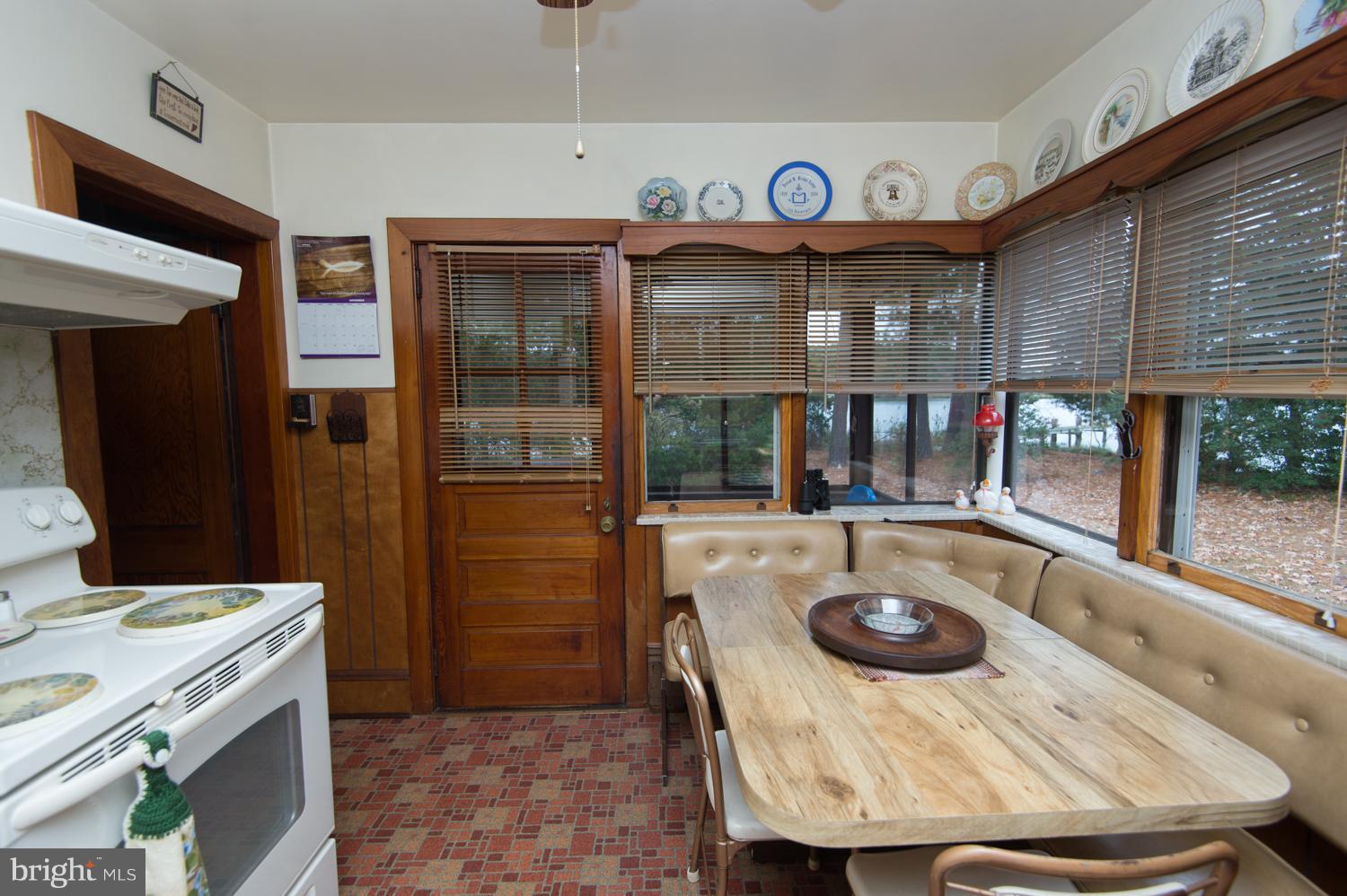 5812 Indian Quarter Road Cambridge, MD 21613 - Photo 6 of 27 Kitchen