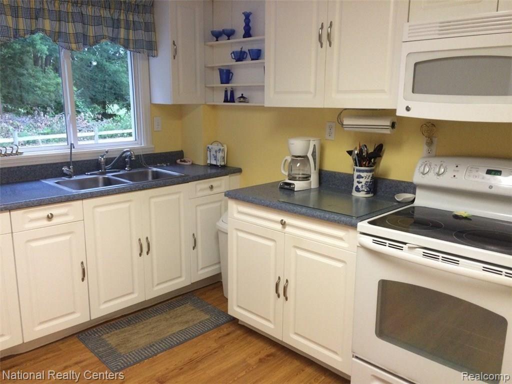 1588 Mull Road Tipton, MI 49287 - Photo 24 of 28 large country kitchen appliances included