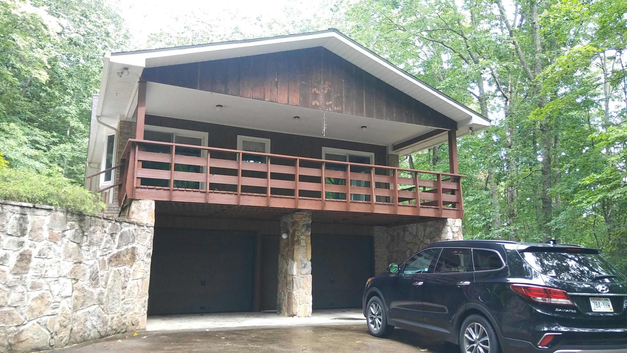 102 A Newridge Road Oak Ridge, TN 37830 - Photo 2 of 33 20170615_163224_resized