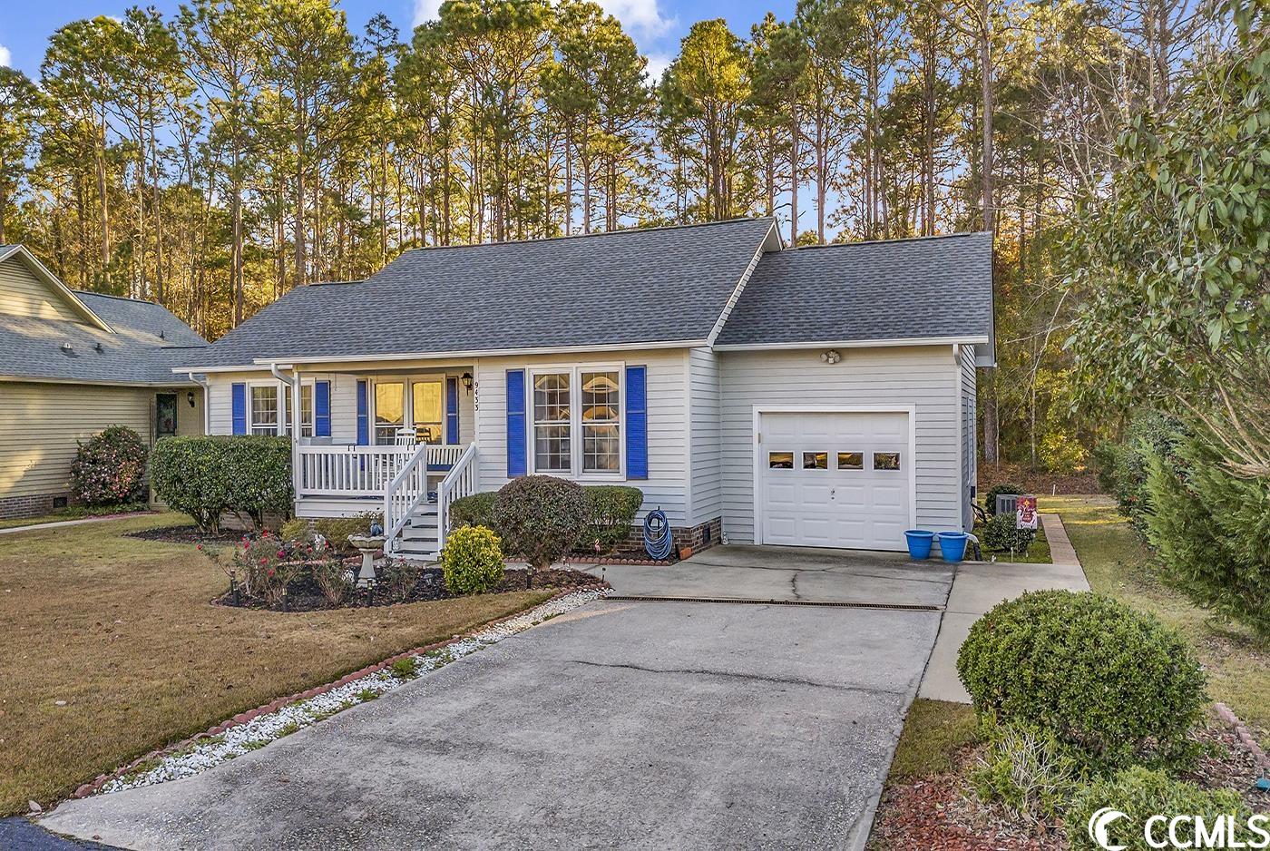 9433 Chicory Lane Murrells Inlet, SC 29576 - Photo 2 of 40 Gallery Image 2