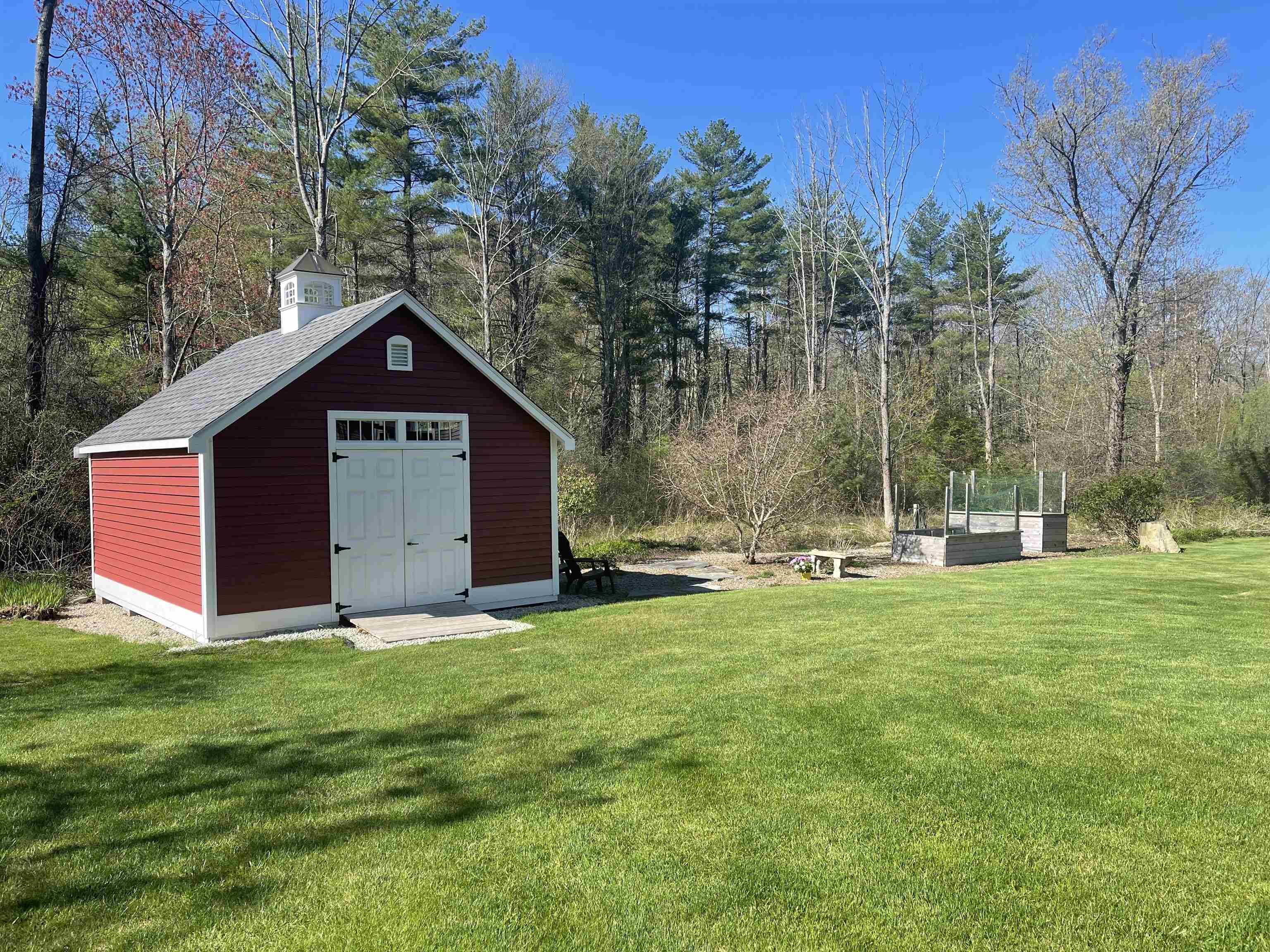 269 Dearborn Road Greenland, NH 03840 - Photo 9 of 40 Gallery Image 9