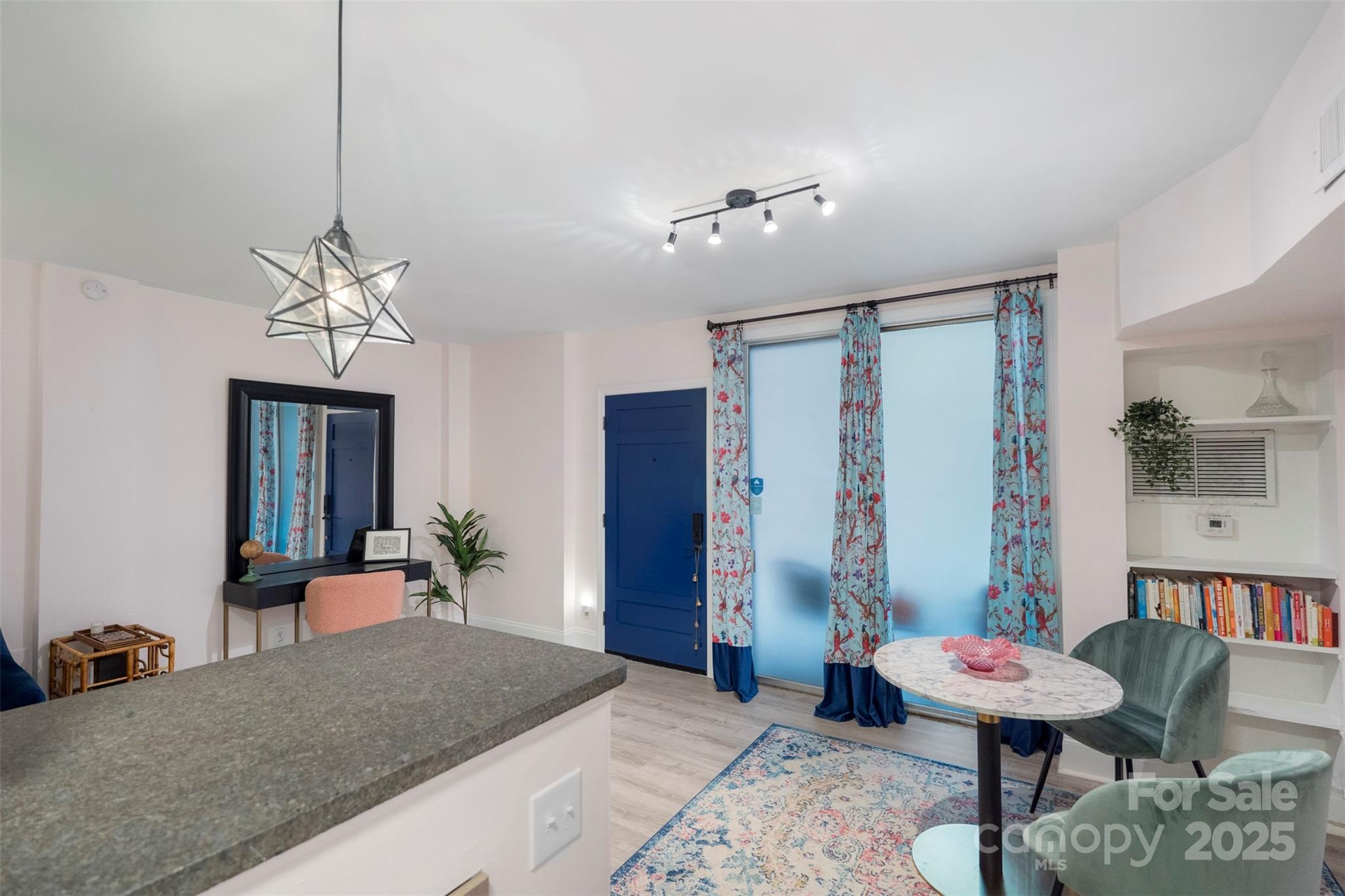 400 Queens Road, Unit E5 Charlotte, NC 28207 - Photo 15 of 33 Gallery Image 15