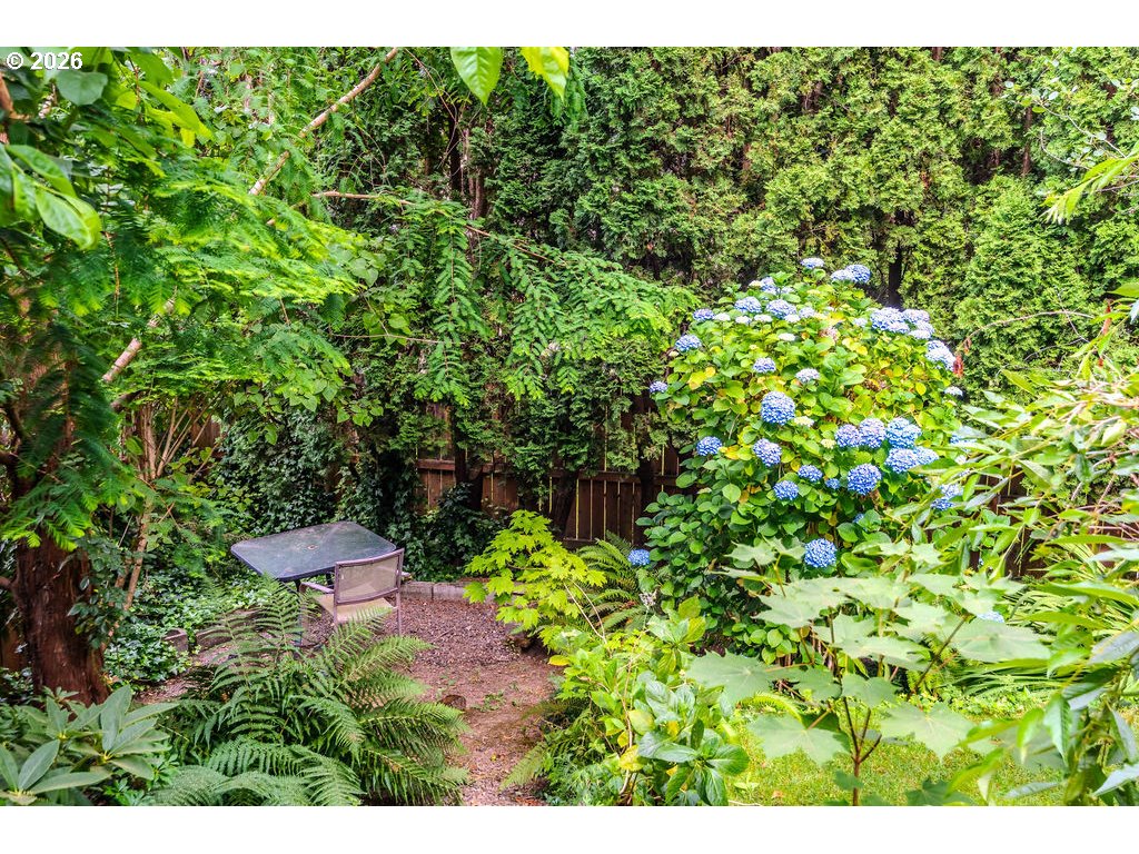 703 Southeast Anderson Lane Gresham, OR 97080 - Photo 7 of 33