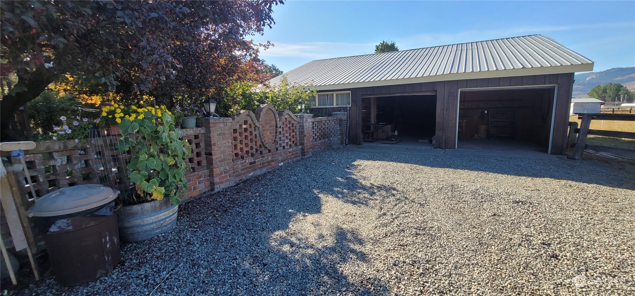53 Jennings Loop Road Oroville, WA 98844 - Photo 3 of 37 Gallery Image 3