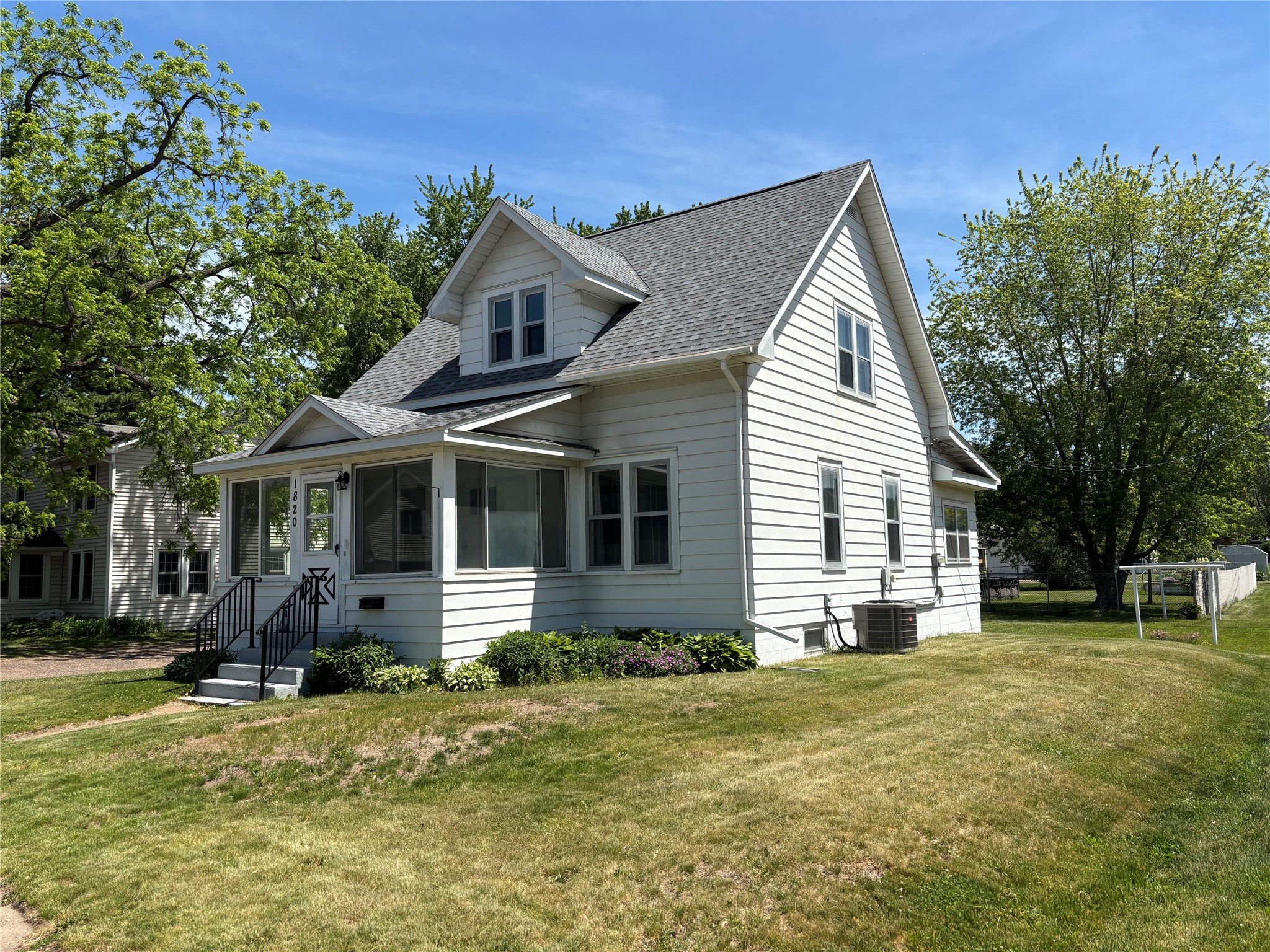 1820 Main Street Bloomer, WI 54724 - Photo 2 of 46