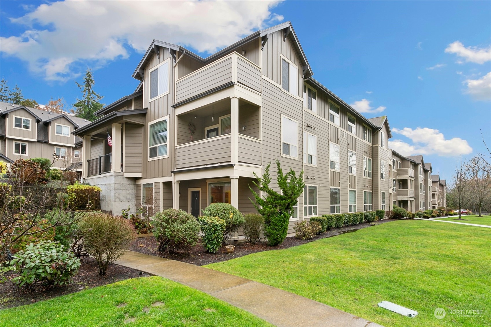1900 Weaver Road, Unit H101 Snohomish, WA 98290 - Photo 21 of 23 Gallery Image 21