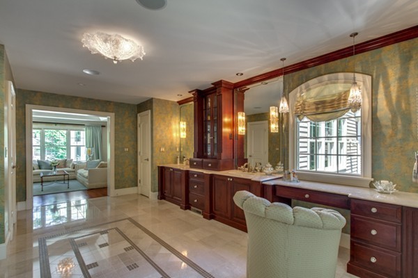 21 Douglas Road Lexington, MA 02420 - Photo 13 of 19 Gallery Image 13