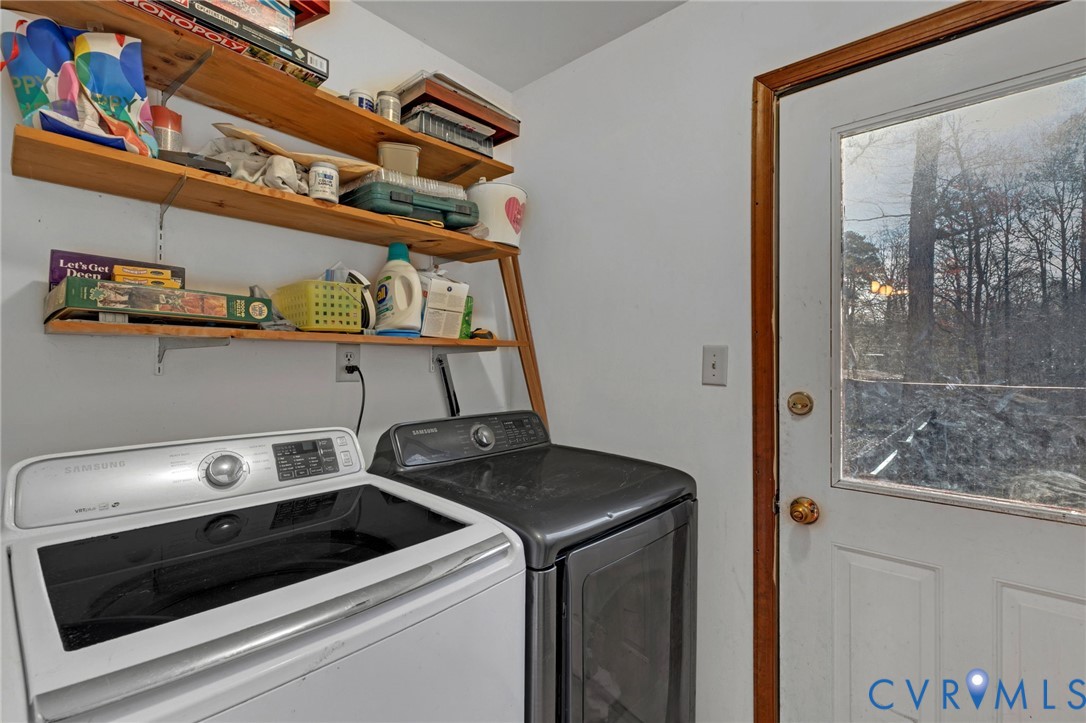 9925 Friendship Road Gloucester, VA 23061 - Photo 15 of 33