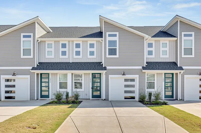 $250,000 | 1230 Westgate Vlg Drive, Spartanburg, SC 29301