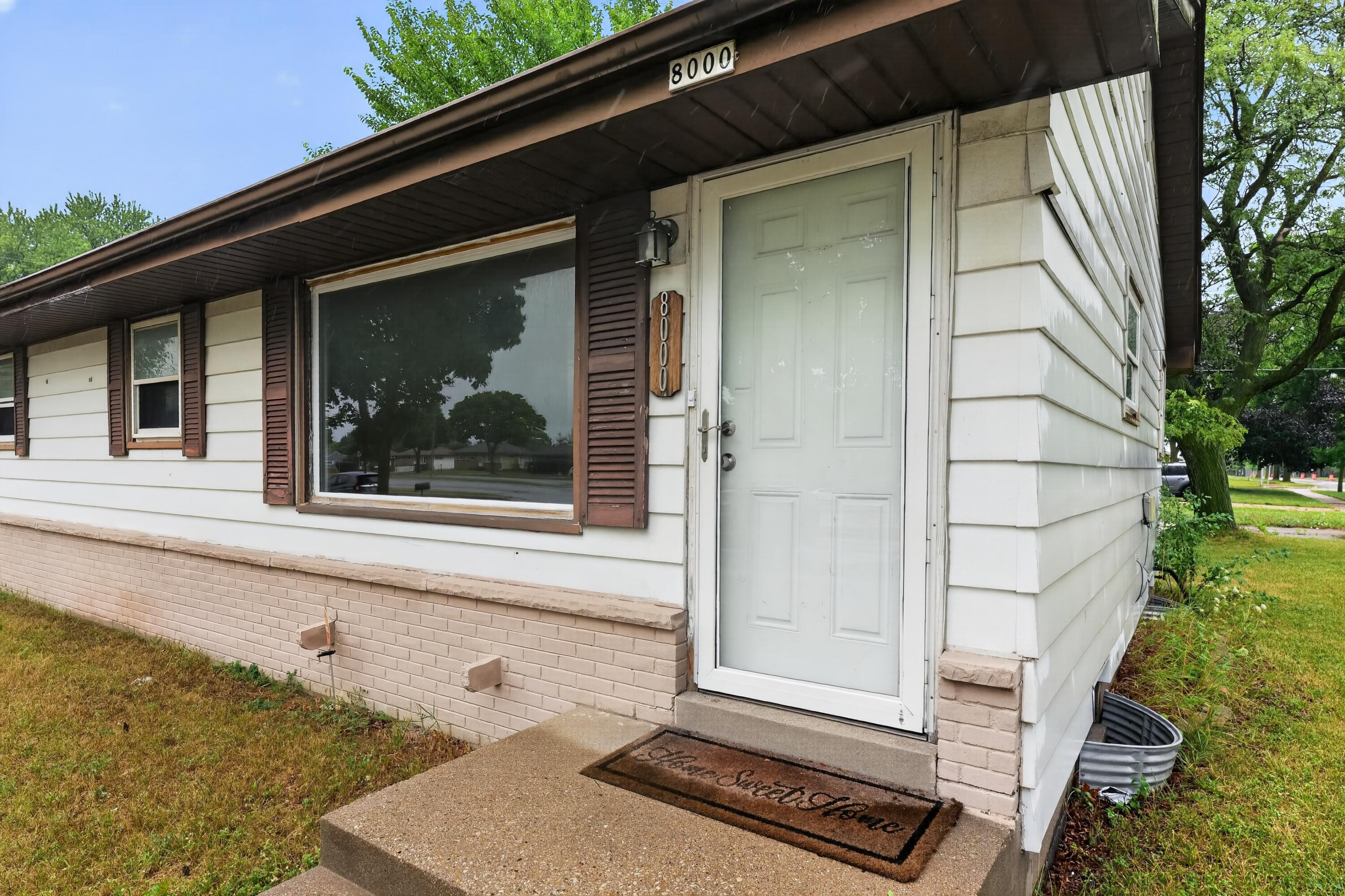 8000 West Mill Road Milwaukee, WI 53218 - Photo 5 of 44 05_8000_W_Mill_Rd-Exterior-8601