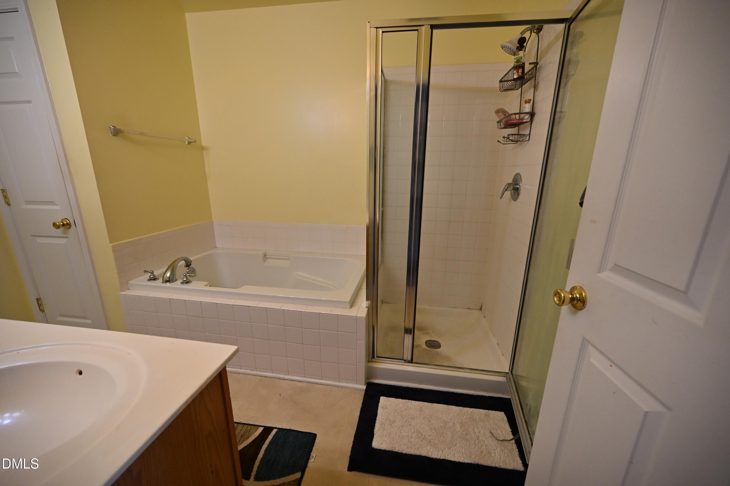 8640 Neuse Landing Lane, Unit 105 Raleigh, NC 27616 - Photo 10 of 32 DSC_1143