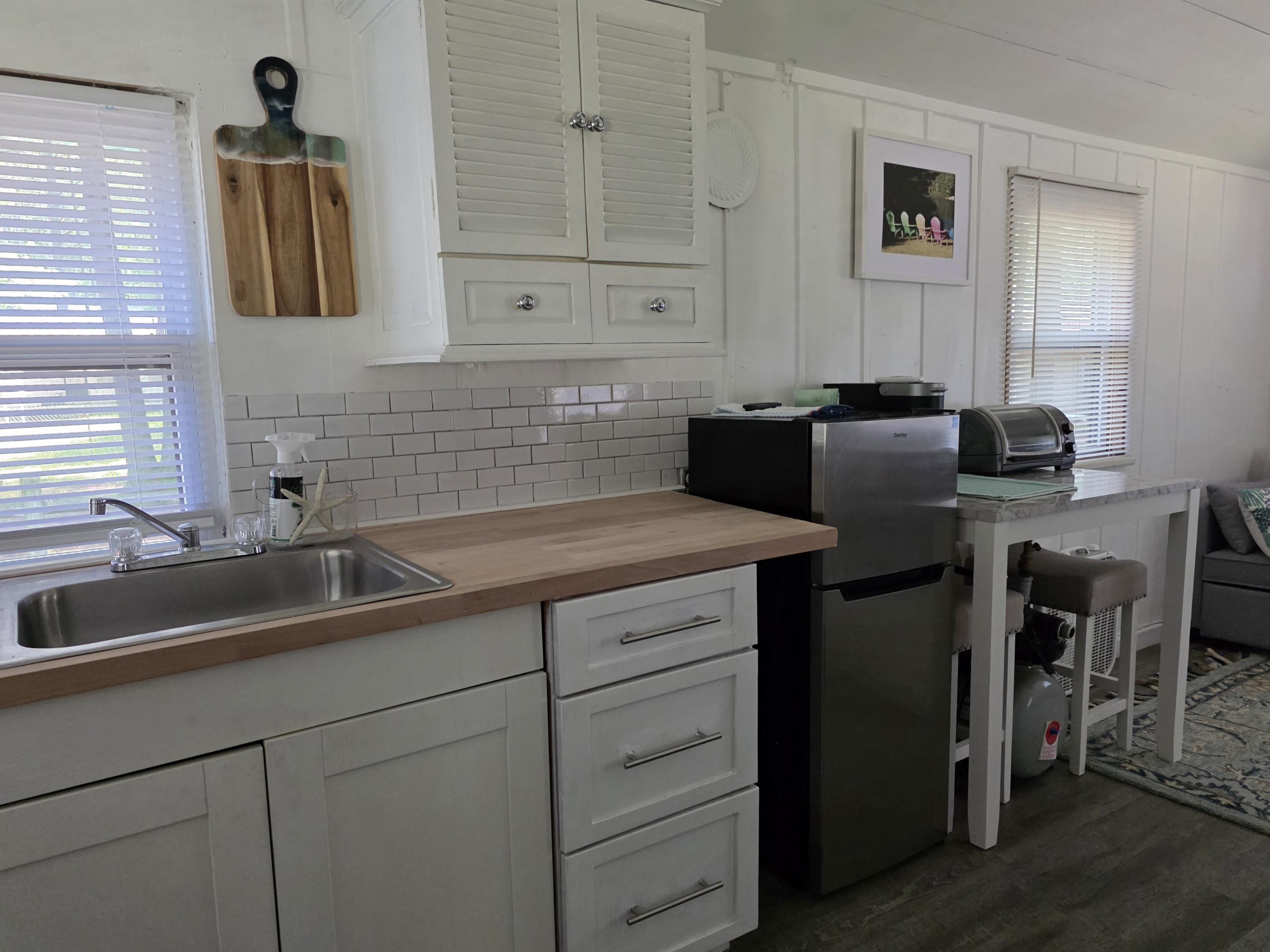 219 Colony Road East Tawas, MI 48730 - Photo 7 of 20 1950091-b5f8ac9c-41a7-4b94-b79b-63bd524264e6.JPG
