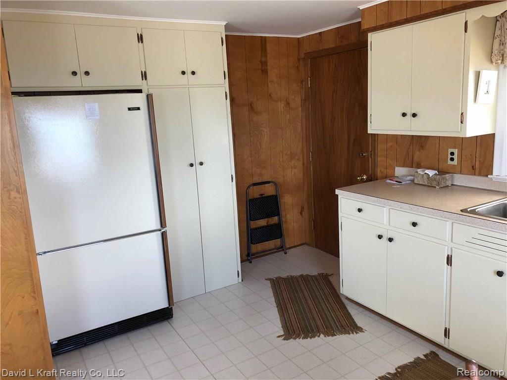 4334 Port Austin Road Caseville, MI 48725 - Photo 7 of 17 4334PAKit.jpg