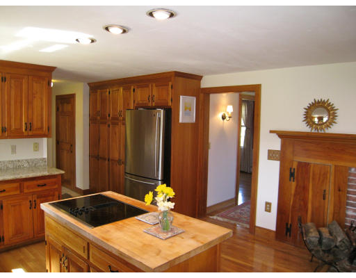5 Alprilla Farm Road Hopkinton, MA 01748 - Photo 8 of 30 Gallery Image 8