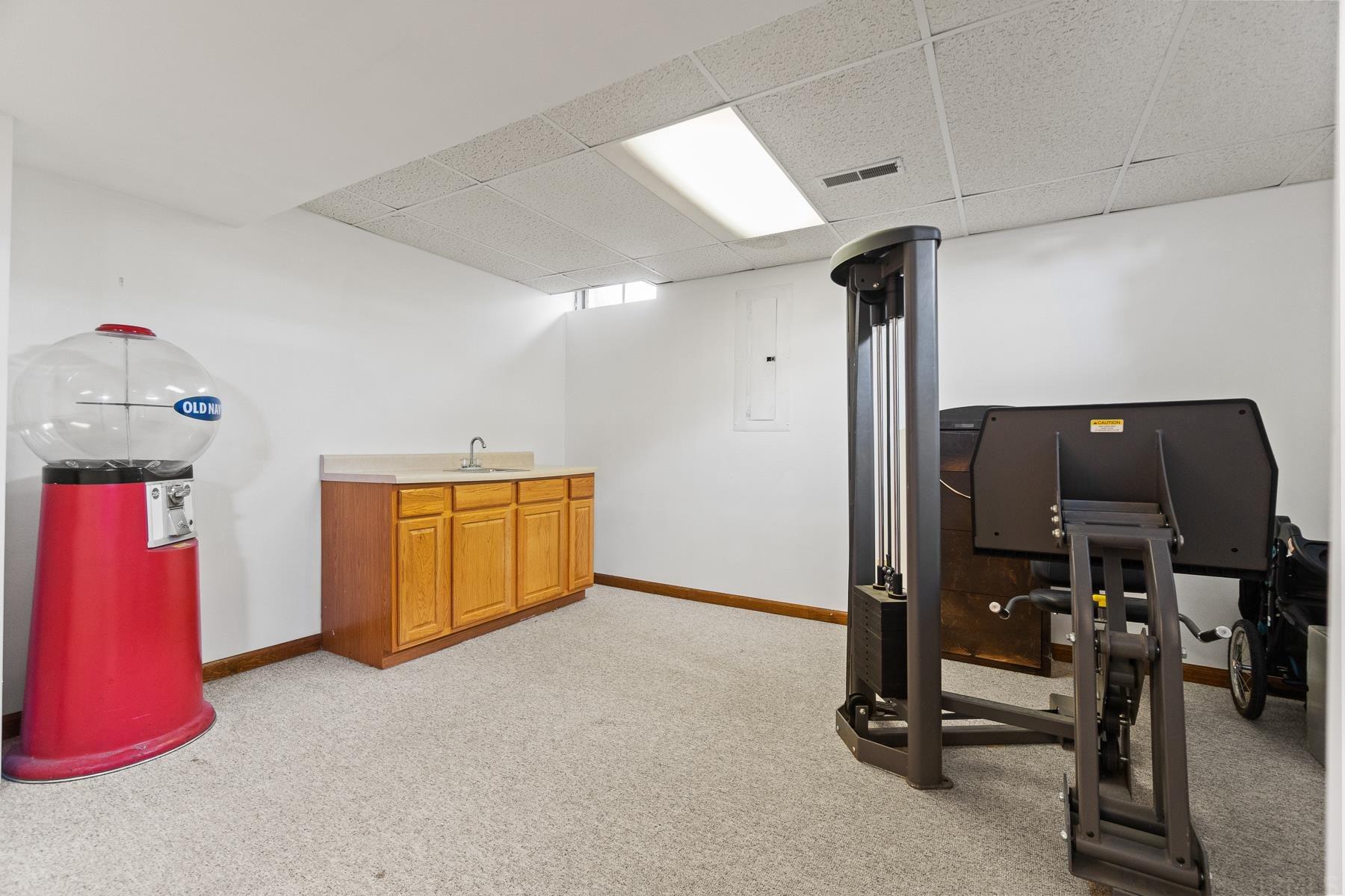 9213 La Bell Place Fort Wayne, IN 46804 - Photo 28 of 36