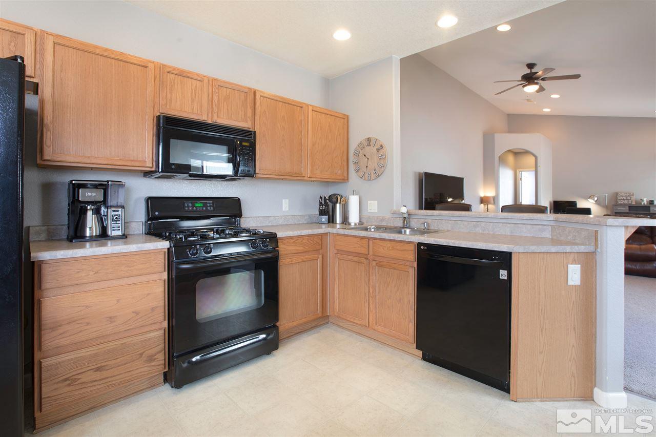 2035 Baxter Village Drive Reno, NV 89521 - Photo 5 of 21 Photo 5
