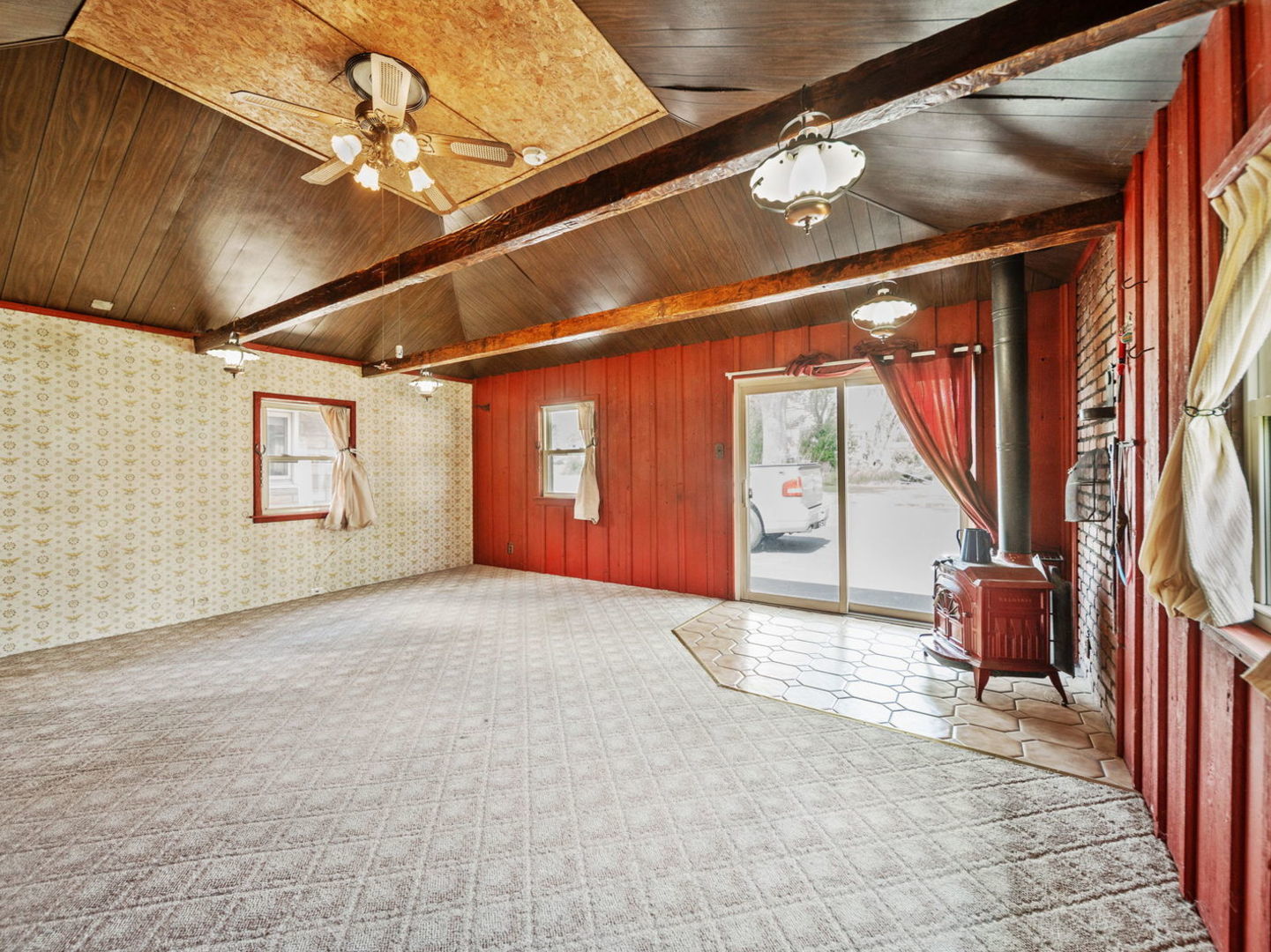 4N365 9th Avenue Addison, IL 60101 - Photo 13 of 24 a view of entryway