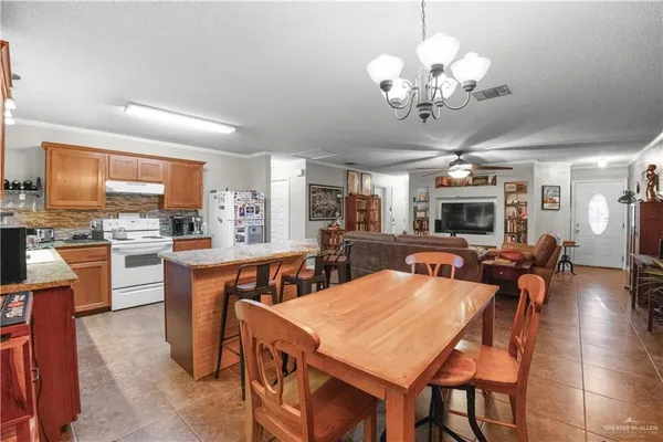 $1,400 | 1901 West Roosevelt Street, Weslaco, TX 78599
