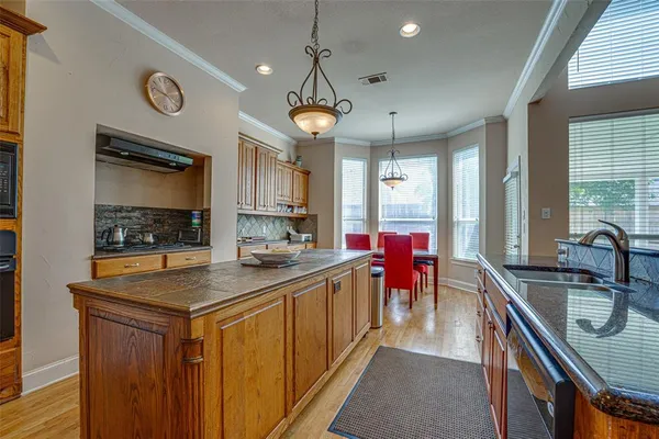 $3,200 | 14 Center Court, Heath, TX 75032