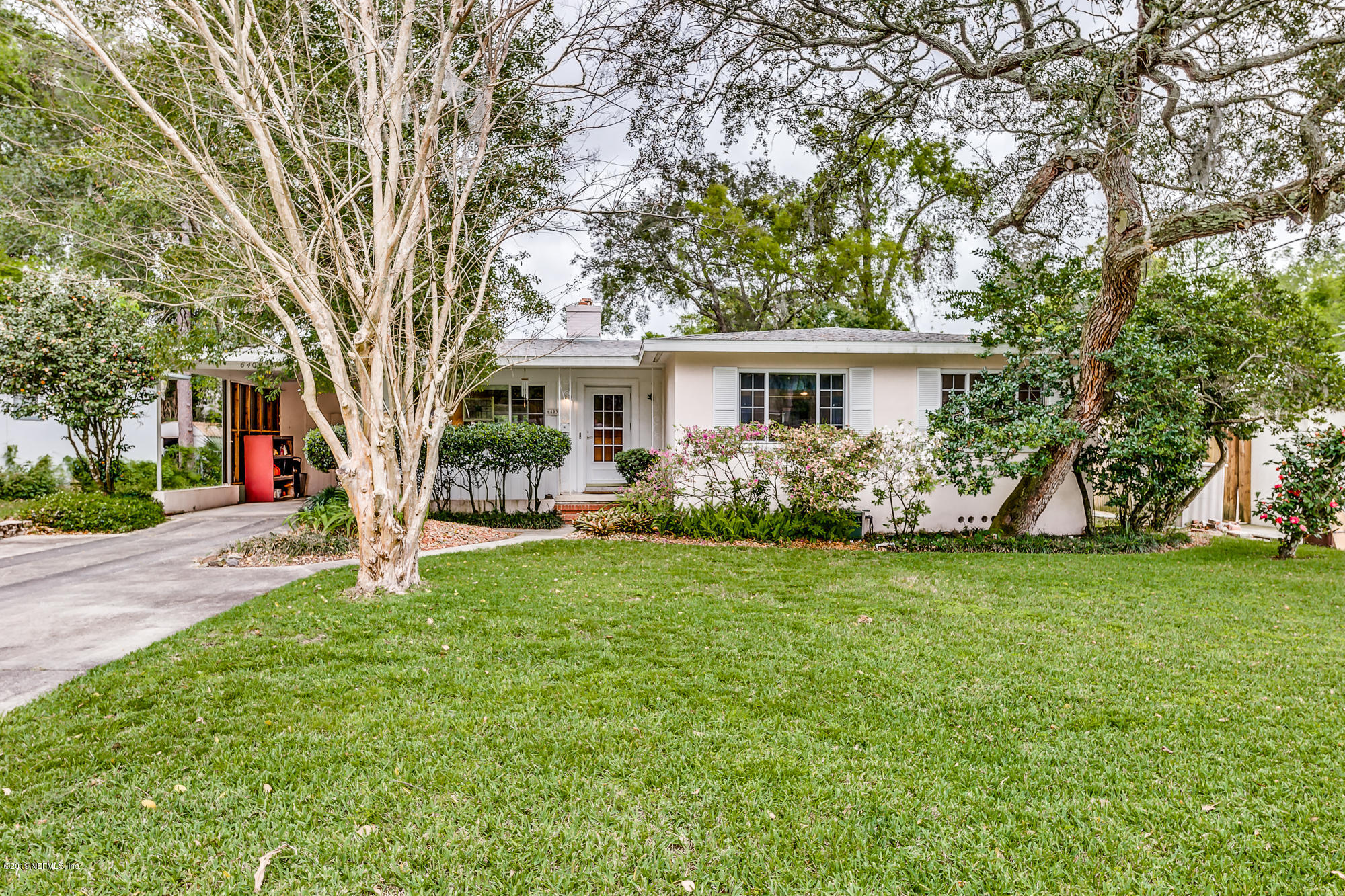 6403 Wesleyan Road Jacksonville, FL 32217 - Photo 1 of 37 a front view of house with yard and green space
