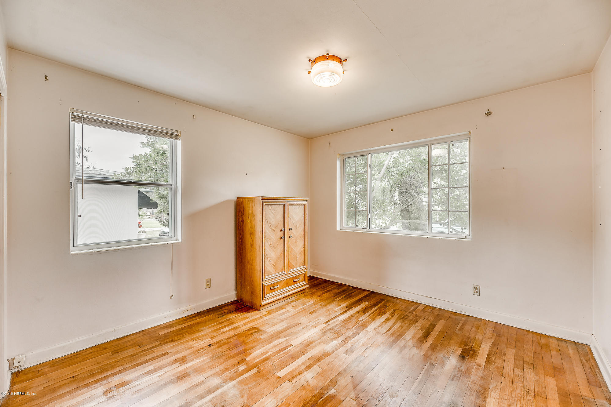 6403 Wesleyan Road Jacksonville, FL 32217 - Photo 30 of 37 a view of an empty room with a window
