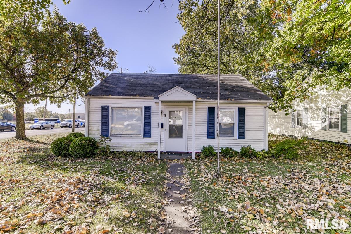 1 Baldwin Road Jacksonville, IL 62650 - Photo 1 of 27 Gallery Image 1