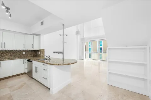 $570,000 | 7270 Southwest 88th Street, Unit B519, Miami, FL 33156