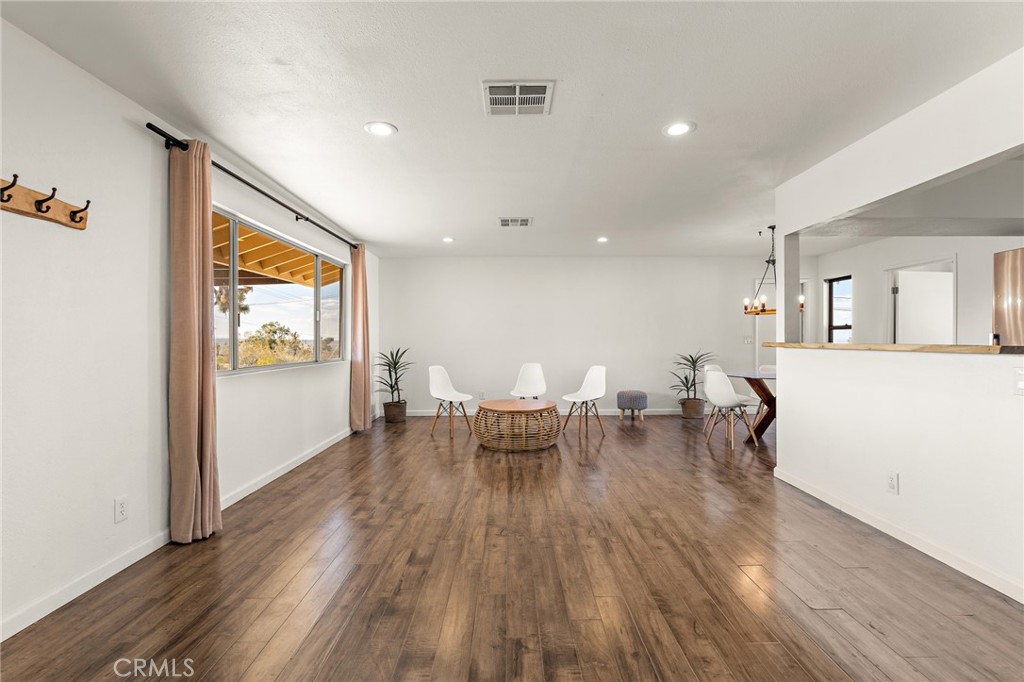 7453 Olympic Road Joshua Tree, CA 92252 - Photo 5 of 39