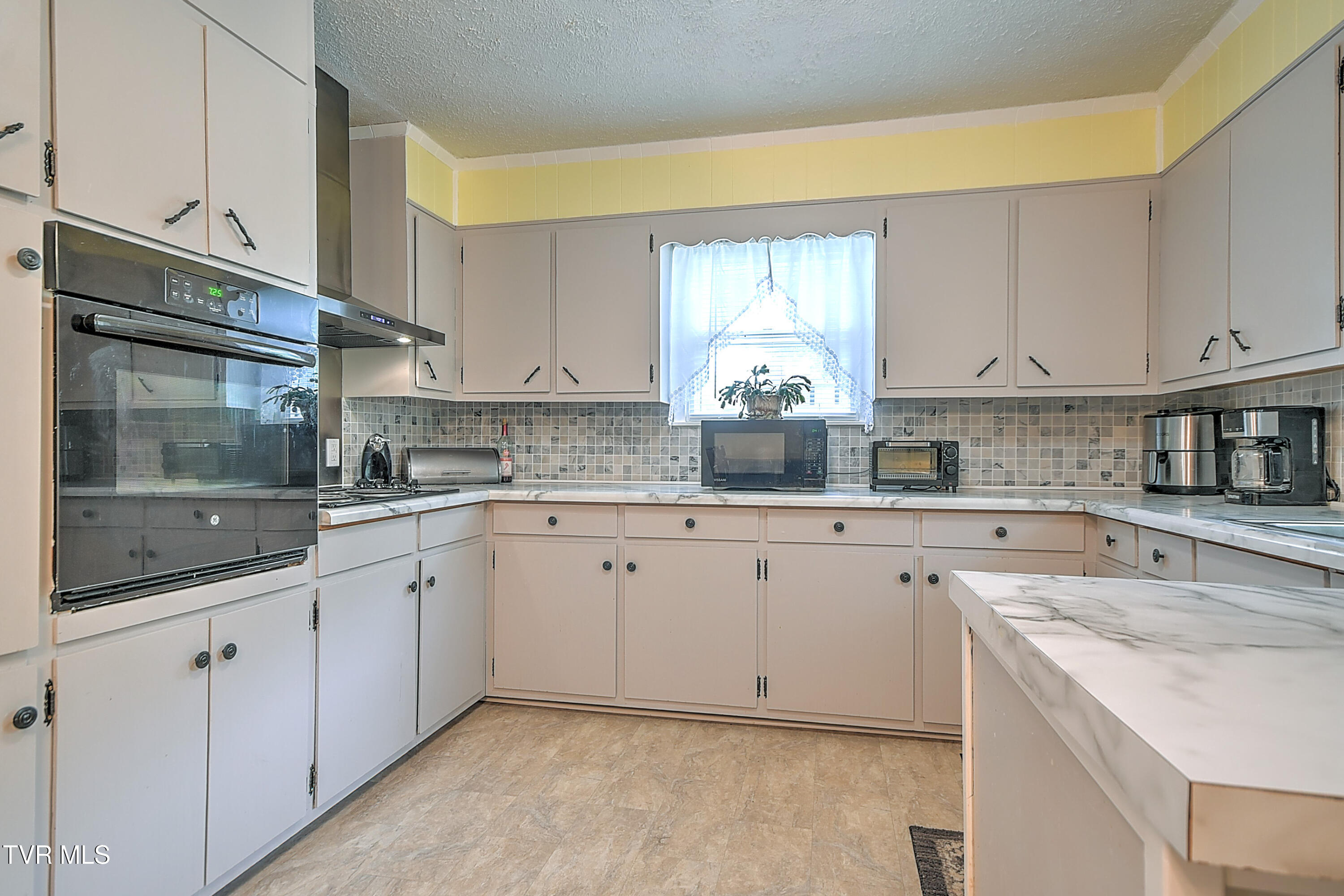 5950 Lone Star Road Kingsport, TN 37660 - Photo 3 of 26 5950 Lonestar TM-25