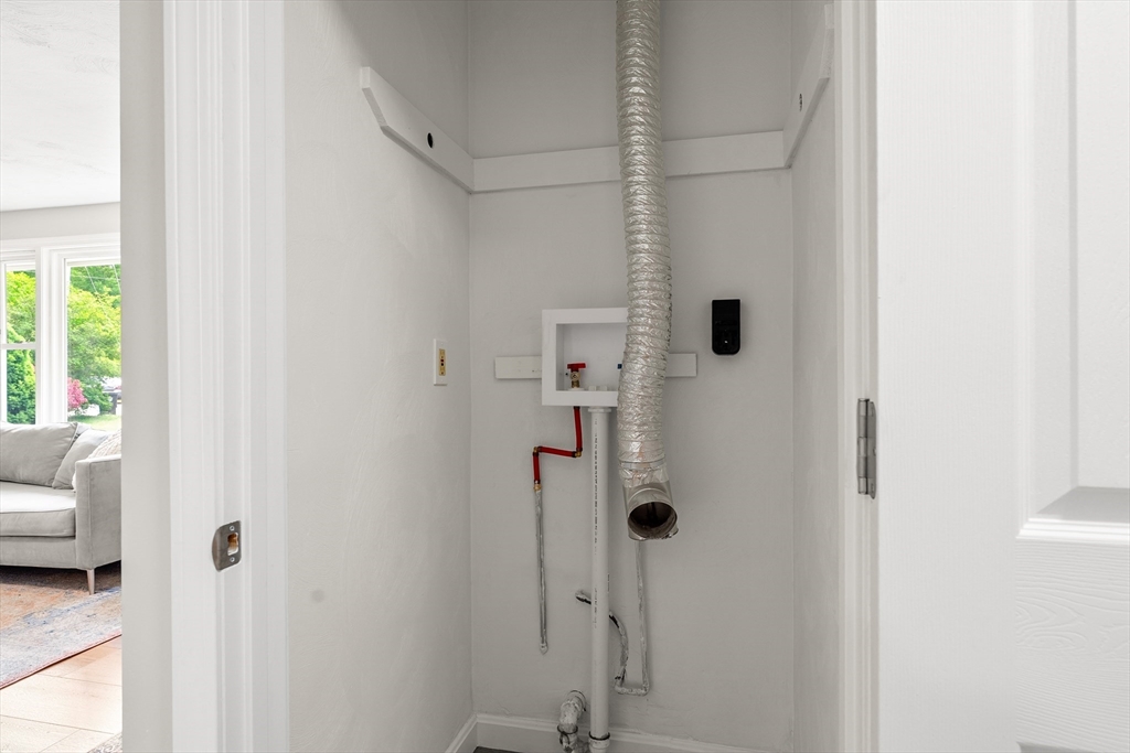 67 Roslyn Road Brockton, MA 02302 - Photo 25 of 32