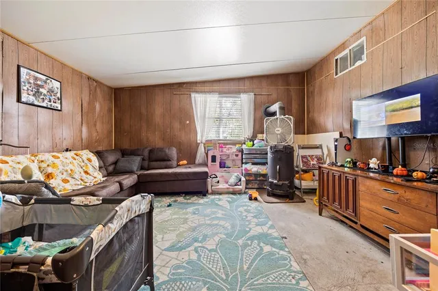 $450,000 | 11160 Northwest 5th Avenue, Branford, FL 32008