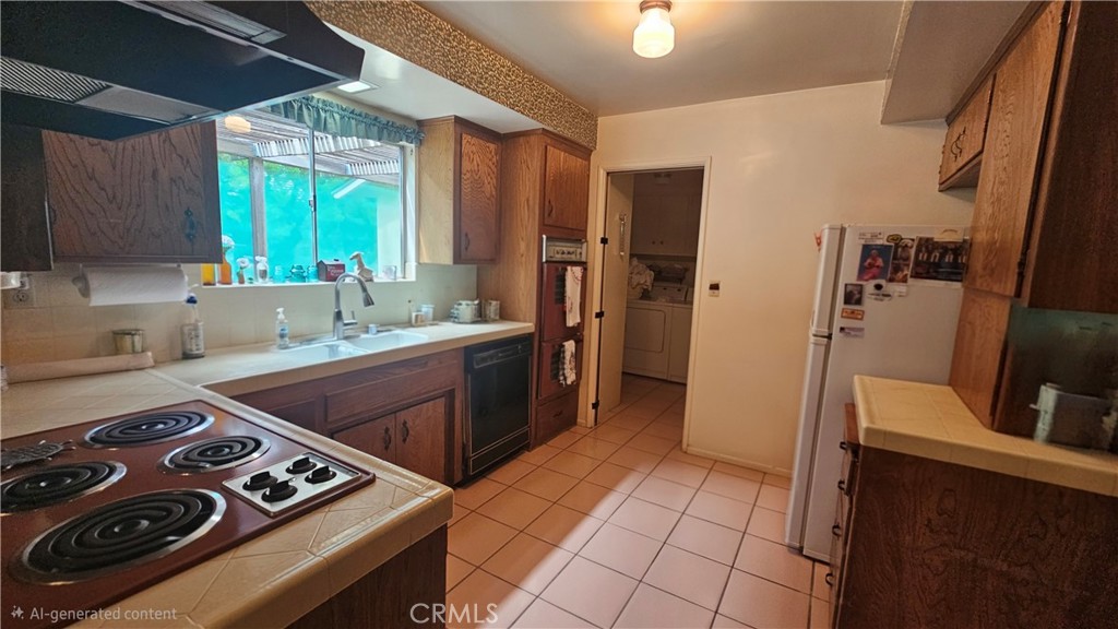 23218 8th Street Newhall, CA 91321 - Photo 6 of 16 Gallery Image 6