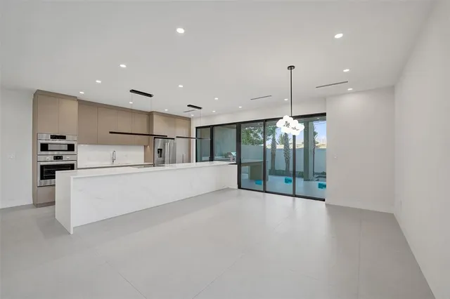 $1,850,000 | 1527 Northeast 15th Avenue, Fort Lauderdale, FL 33304