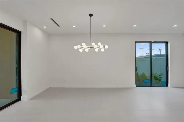 $1,850,000 | 1527 Northeast 15th Avenue, Fort Lauderdale, FL 33304