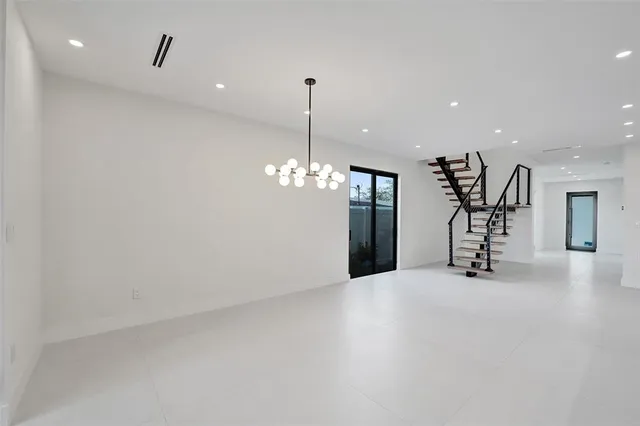 $1,850,000 | 1527 Northeast 15th Avenue, Fort Lauderdale, FL 33304