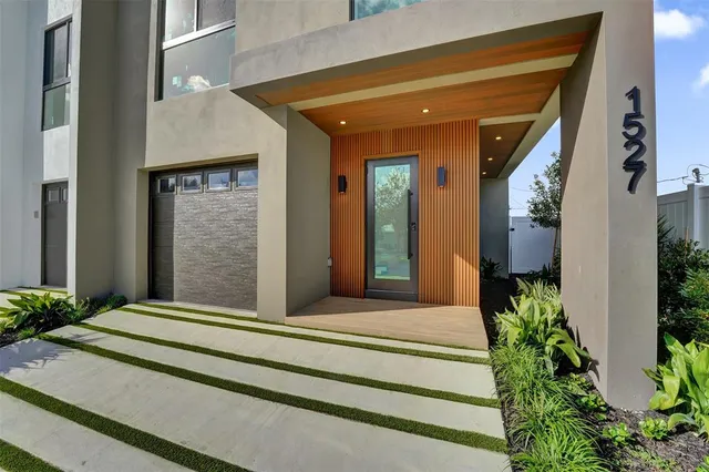 $1,850,000 | 1527 Northeast 15th Avenue, Fort Lauderdale, FL 33304