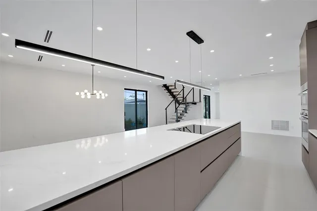 $1,850,000 | 1527 Northeast 15th Avenue, Fort Lauderdale, FL 33304