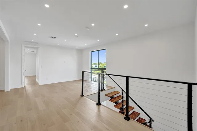 $1,850,000 | 1527 Northeast 15th Avenue, Fort Lauderdale, FL 33304