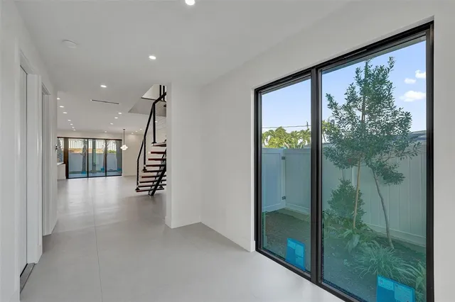 $1,850,000 | 1527 Northeast 15th Avenue, Fort Lauderdale, FL 33304