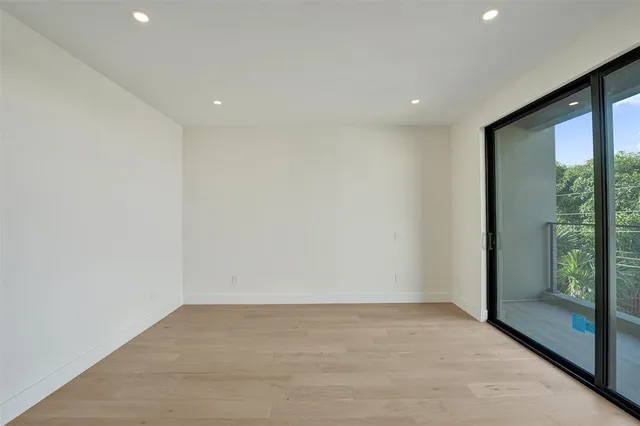 $1,850,000 | 1527 Northeast 15th Avenue, Fort Lauderdale, FL 33304