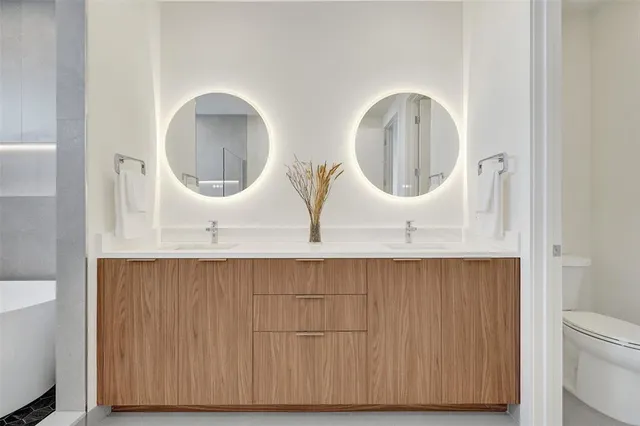 $1,850,000 | 1527 Northeast 15th Avenue, Fort Lauderdale, FL 33304