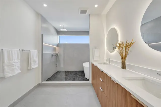 $1,850,000 | 1527 Northeast 15th Avenue, Fort Lauderdale, FL 33304