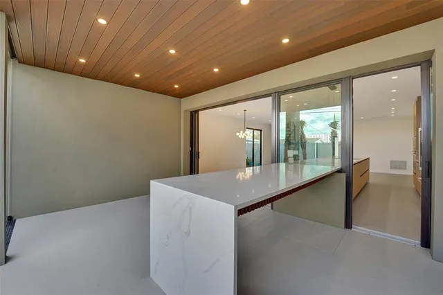 $1,850,000 | 1527 Northeast 15th Avenue, Fort Lauderdale, FL 33304