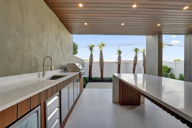 $1,850,000 | 1527 Northeast 15th Avenue, Fort Lauderdale, FL 33304