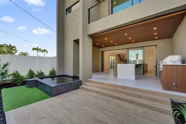 $1,850,000 | 1527 Northeast 15th Avenue, Fort Lauderdale, FL 33304