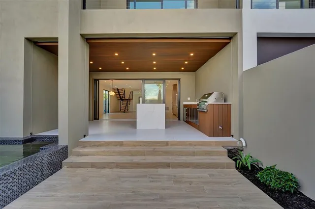 $1,850,000 | 1527 Northeast 15th Avenue, Fort Lauderdale, FL 33304