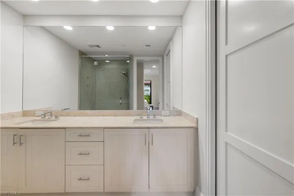 $1,295,000 | 1035 3rd Avenue South, Unit 203, Naples, FL 34102