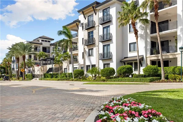 $1,295,000 | 1035 3rd Avenue South, Unit 203, Naples, FL 34102